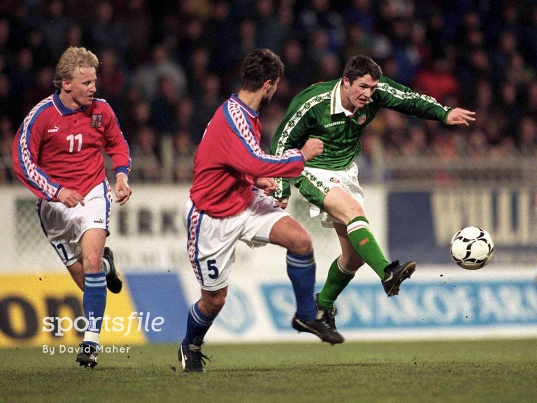 25 March 1998; Republic of Ireland's Robbie Keane in action during his International debut. Czech Republic v Republic of Ireland, Sigma, Stadium, Olomouc, Czech Republic. Picture credit: David Maher / SPORTSFILE