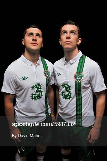 Three launches the new Umbro Ireland away jersey Three launches the new Umbro Ireland away jersey