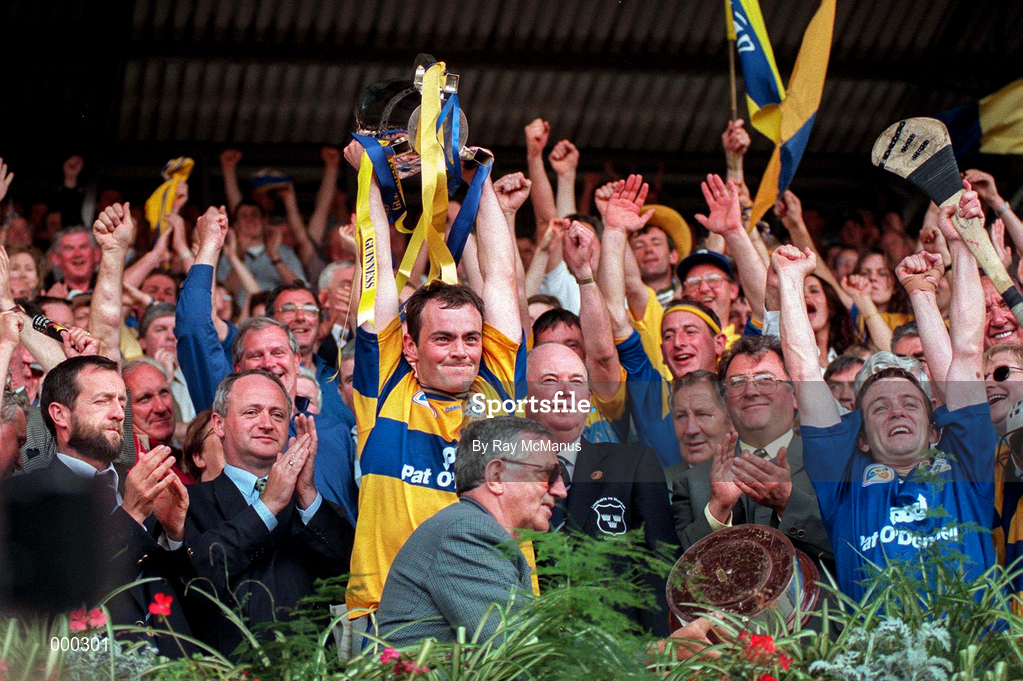 6 July 1997; Clare's captain Anthony Daly lifts the cup after the GAA Munster Senior Hurling Championship Final match between Clare and Tipperary at Páirc Uí Chaoimh in Cork. Photo by Ray McManus/Sportsfile