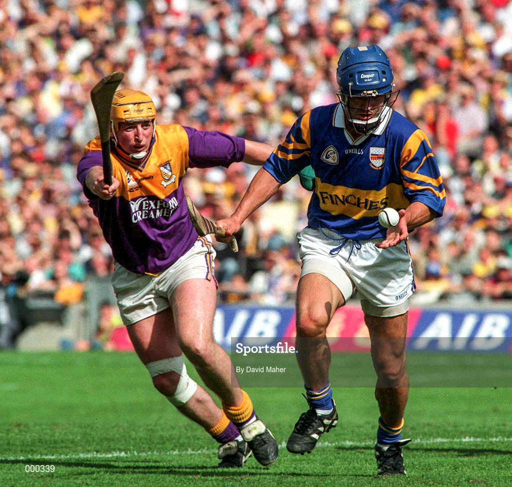 17 August 1997; Colm Bonnar of Tipperary in action against Garry Laffan of Wexford during the GAA All-Ireland Senior Hurling Championship Semi-Final match between Tipperary and Wexford at Croke Park in Dublin. Photo by David Maher/Sportsfile