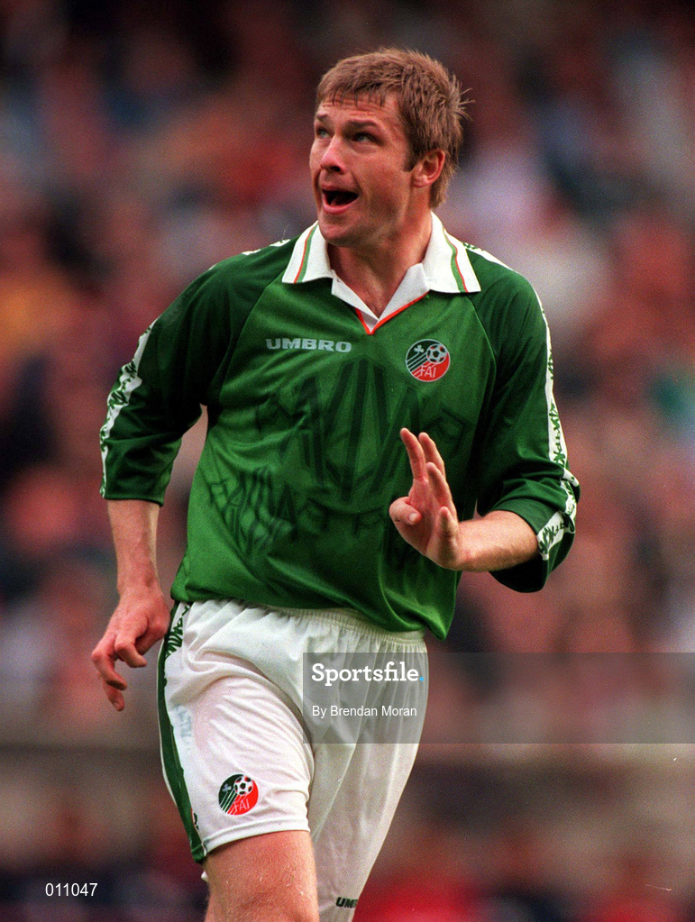 29 May 1996; Alan Kernaghan of Republic of Ireland during the International Friendly between Republic of Ireland and Portugal at Lansdowne Road in Dublin. Photo by Brendan Moran/Sportsfile