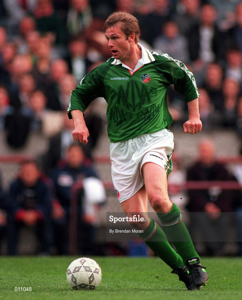 29 May 1996; Alan Kernaghan of Republic of Ireland during the International Friendly between Republic of Ireland and Portugal at Lansdowne Road in Dublin. Photo by Brendan Moran/Sportsfile