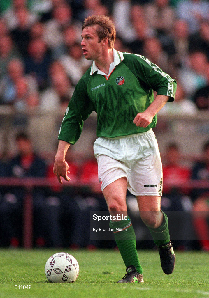 29 May 1996; Alan Kernaghan of Republic of Ireland during the International Friendly between Republic of Ireland and Portugal at Lansdowne Road in Dublin. Photo by Brendan Moran/Sportsfile