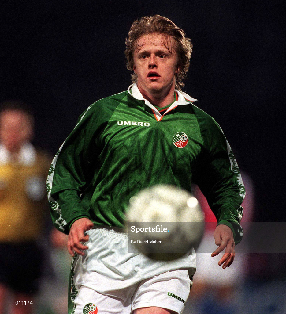 25 March 1998; Damien Duff of Republic of Ireland during the International Friendly between Czech Republic and Republic of Ireland at Andruv Stadion in Olomouc, Czech Republic. Photo by David Maher/Sportsfile