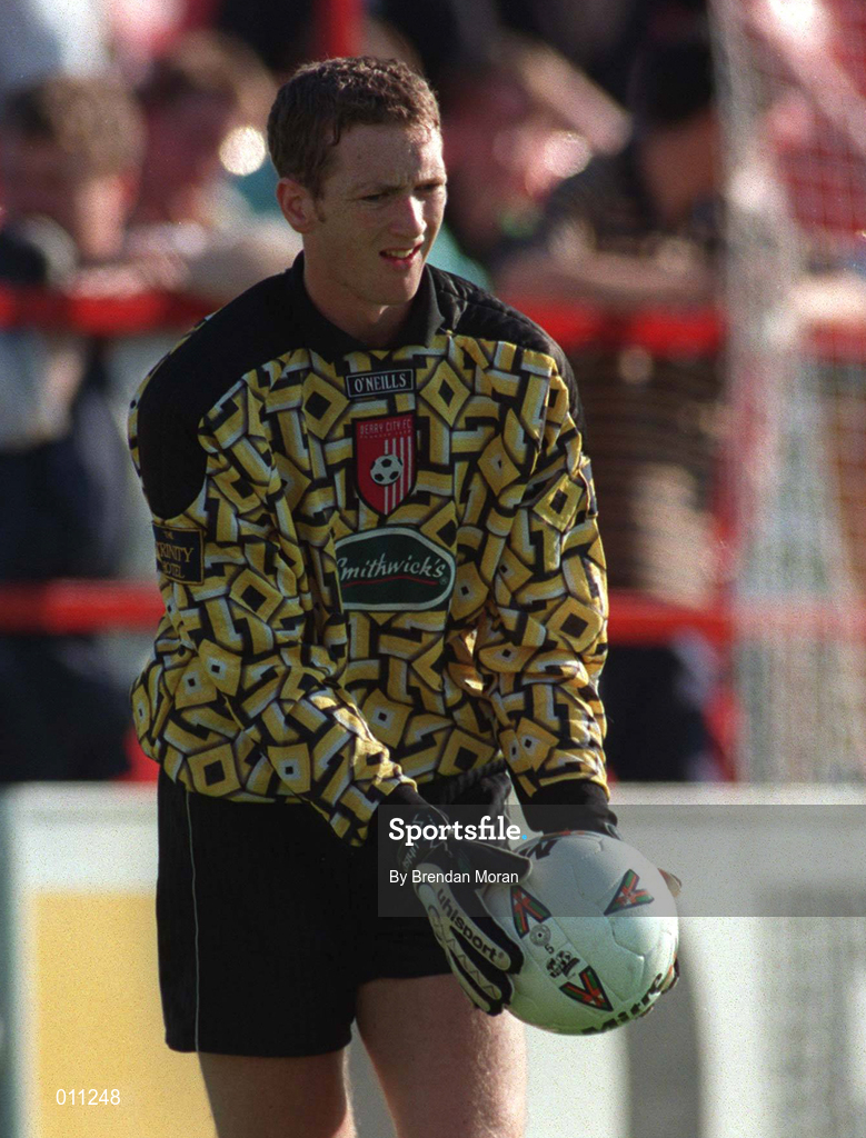 20 September 1998; David Platt of Derry City during the Harp Lager National League Premier Division match between Shamrock Rovers and Derry City at Tolka Park in Dublin. Photo by Brendan Moran/Sportsfile