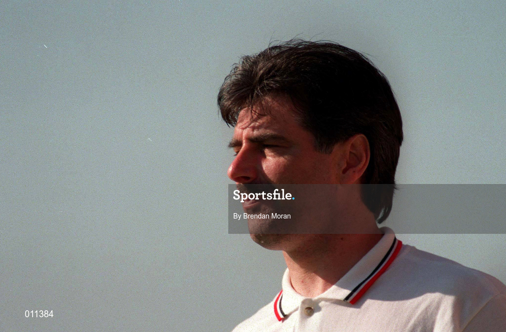 20 September 1998; Derry City manager Felix Healy during the Harp Lager National League Premier Division match between Shamrock Rovers and Derry City at Tolka Park in Dublin. Photo by Brendan Moran/Sportsfile