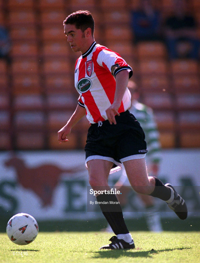 20 September 1998; Gary Beckett of Derry City during the Harp Lager National League Premier Division match between Shamrock Rovers and Derry City at Tolka Park in Dublin. Photo by Brendan Moran/Sportsfile