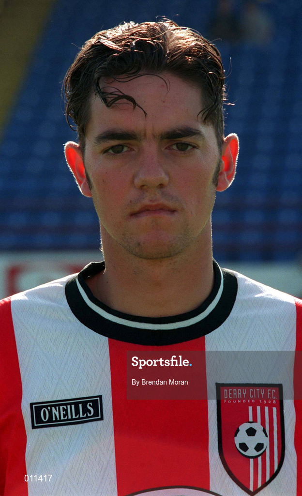 20 September 1998; Gary Beckett of Derry City during the Harp Lager National League Premier Division match between Shamrock Rovers and Derry City at Tolka Park in Dublin. Photo by Brendan Moran/Sportsfile