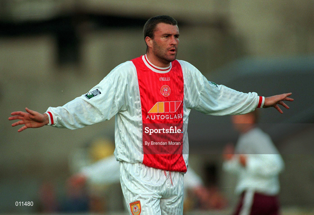 25 July 1998; Ian Gilzean of St. Patrick's Athletic during the Club Friendly between St. Patrick's Athletic and Bolton Wanderers at Richmond Park in Dublin. Photo by Brendan Moran/Sportsfile
