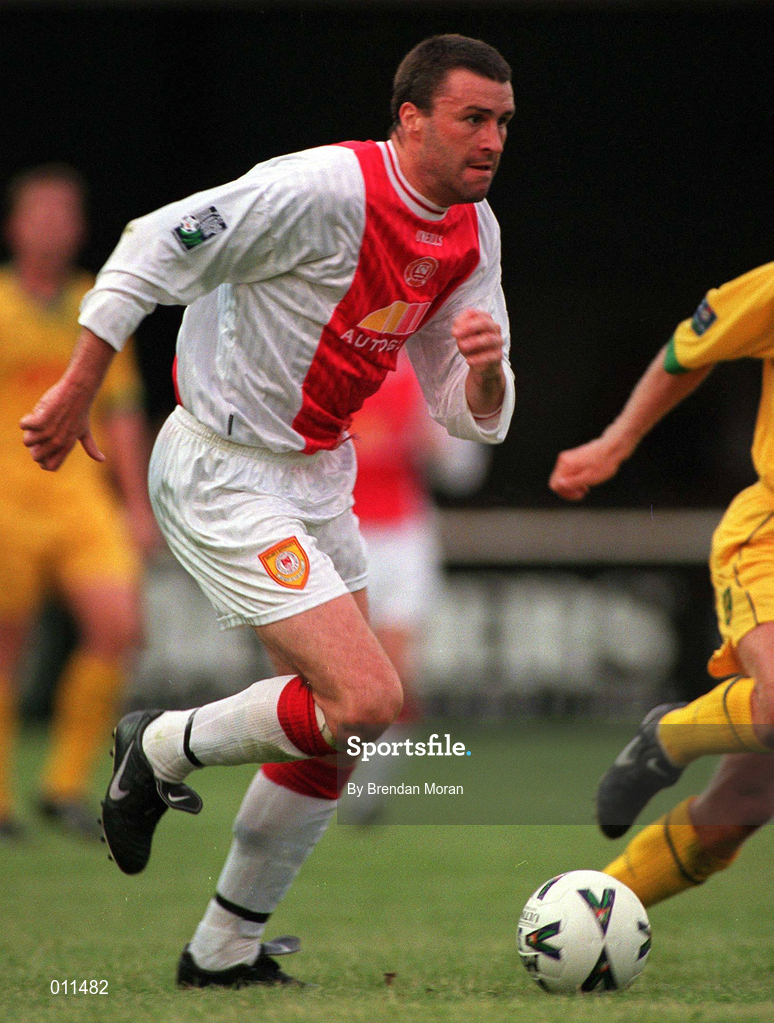 18 July 1998; Ian Gilzean of St. Patrick's Athletic during the Club Friendly between St. Patrick's Athletic and Norwich City at Richmond Park in Dublin. Photo by Brendan Moran/Sportsfile