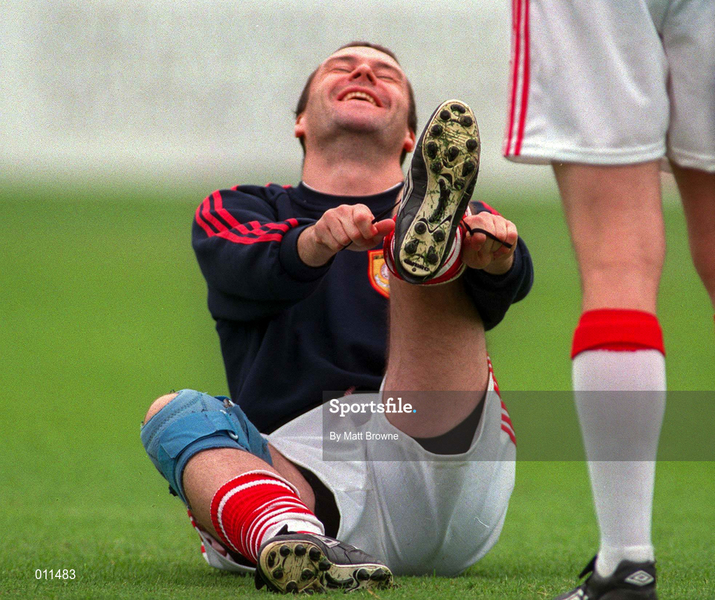 28 July 1998; Ian Gilzean during a St. Patrick's Athletic Training Session at Richmond Park in Dublin. Photo by Matt Browne/Sportsfile