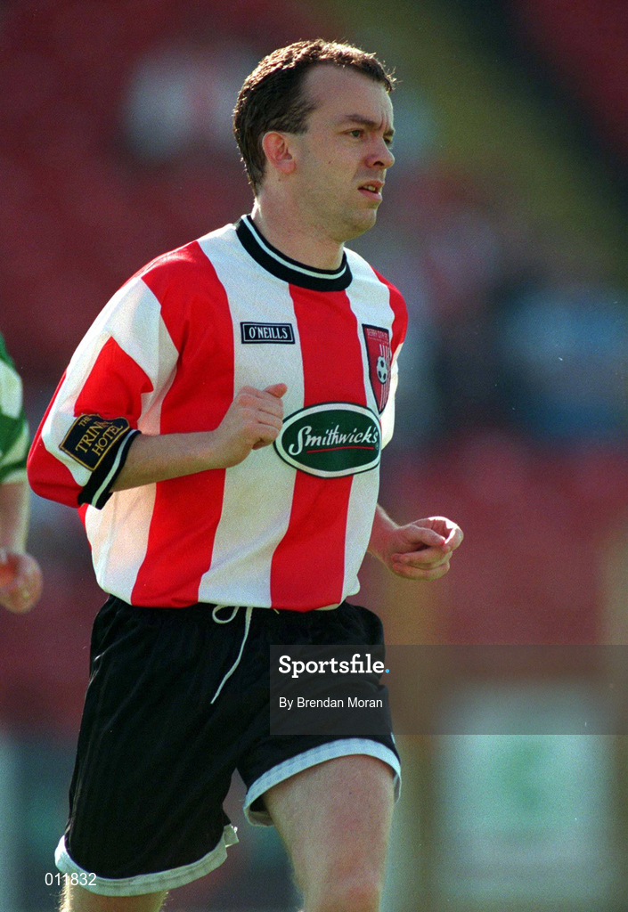 20 September 1998; Michael McHugh of Derry City during the Harp Lager National League Premier Division match between Shamrock Rovers and Derry City at Tolka Park in Dublin. Photo by Brendan Moran/Sportsfile