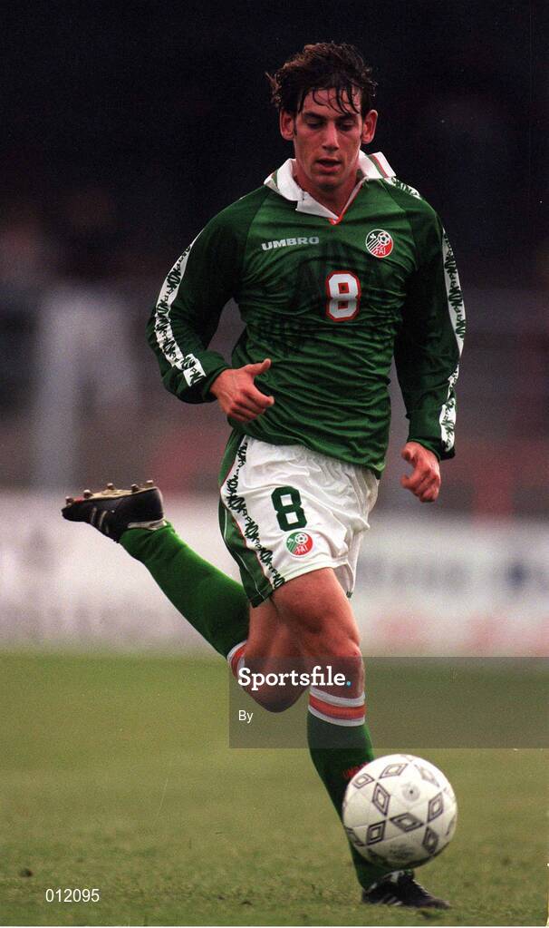 22 April 1998. Rory Delap, Rep of Ireland. U-21 Soccer International, Dalymount Park, Dublin. Picture Credit: Brendan Moran/SPORTSFILE.