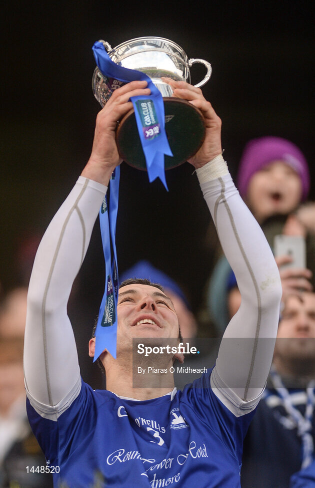 4 February 2018; Ardmore captain Declan Prendergast lifts the cup after the AIB GAA Hurling All-Ireland Junior Club Championship Final match between Ardmore and Fethard St Mogues at Croke Park in Dublin. Photo by Piaras Ó Mídheach/Sportsfile