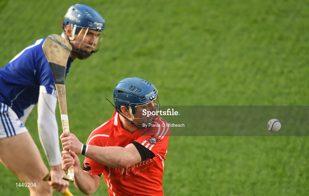 4 February 2018; Darren Foley of Fethard St Mogues shoots under pressure from Declan Prendergast of Ardmore during the AIB GAA Hurling All-Ireland Junior Club Championship Final match between Ardmore and Fethard St Mogues at Croke Park in Dublin. Photo by Piaras Ó Mídheach/Sportsfile