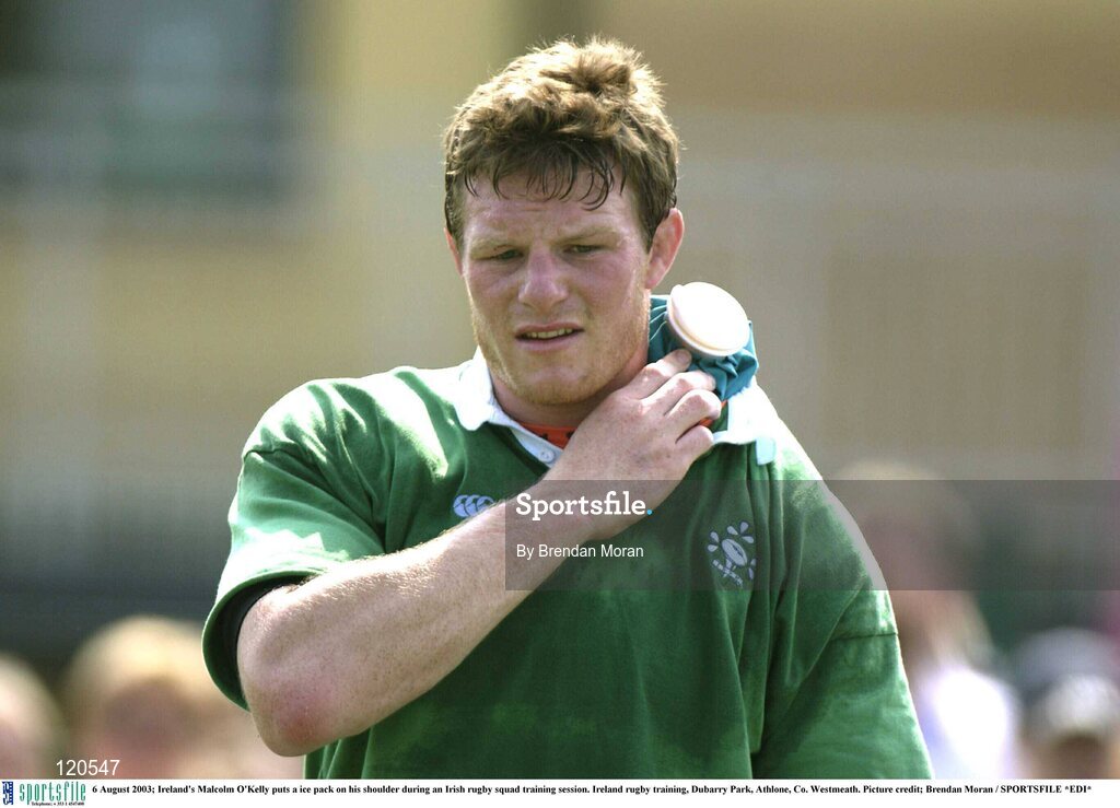 6 August 2003; Malcolm O'Kelly puts a ice pack on his shoulder during an Irish rugby squad training session at Dubarry Park, Athlone, Co. Westmeath. Photo by Brendan Moran/Sportsfile
