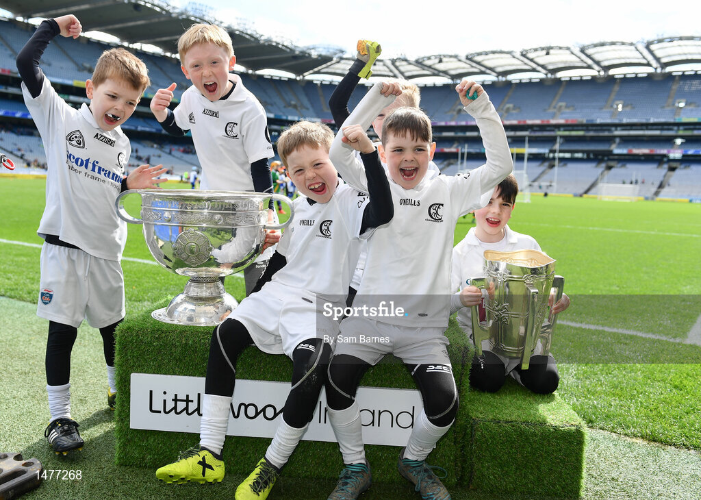 3 April 2018; Players from Clane GAA, Co Kildare, pictured with the Sam Maguire and Liam MacCarthy Trophies  during Day 1 of the The Go Games Provincial days in partnership with Littlewoods Ireland at Croke Park in Dublin. Photo by Sam Barnes/Sportsfile