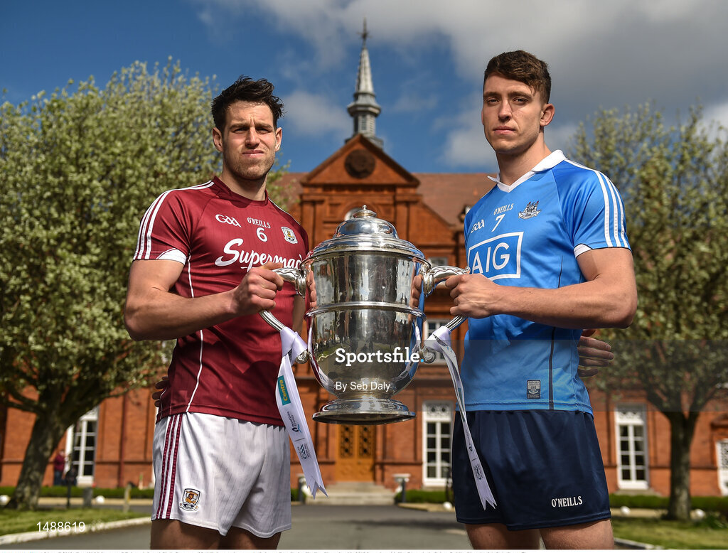 26 April 2018; Gearóid McInerney of Galway, left, and Chris Crummy of Dublin in attendance at the Leinster GAA Senior Hurling Championship 2018 Launch, at McKee Barracks in Cabra, Dublin. Photo by Seb Daly/Sportsfile