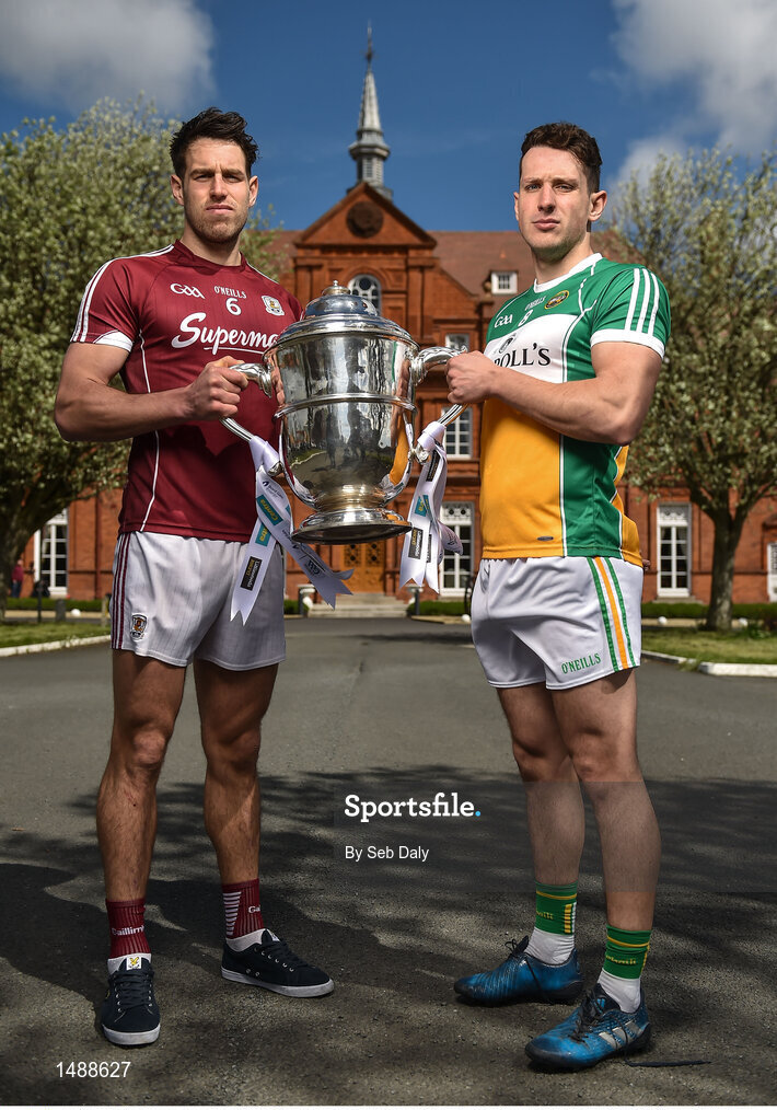 26 April 2018; Gearóid McInerney of Galway, left, and David King of Offaly in attendance at the Leinster GAA Senior Hurling Championship 2018 Launch, at McKee Barracks in Cabra, Dublin. Photo by Seb Daly/Sportsfile