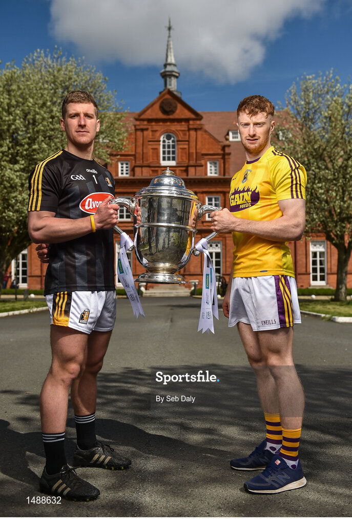 26 April 2018; Eoin Murphy of Kilkenny, left, and David Dunne of Wexford in attendance at the Leinster GAA Senior Hurling Championship 2018 Launch, at McKee Barracks in Cabra, Dublin. Photo by Seb Daly/Sportsfile