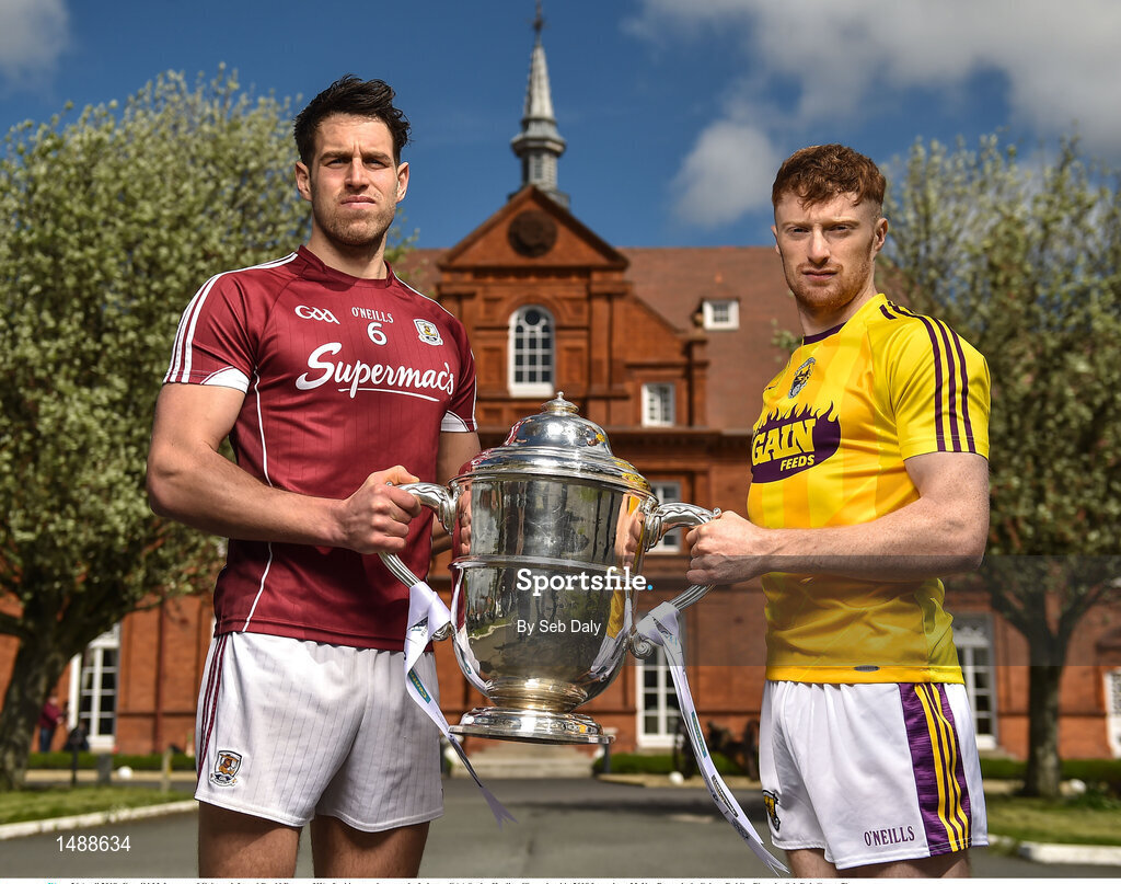 26 April 2018; Gearóid McInerney of Galway, left, and David Dunne of Wexford in attendance at the Leinster GAA Senior Hurling Championship 2018 Launch, at McKee Barracks in Cabra, Dublin. Photo by Seb Daly/Sportsfile