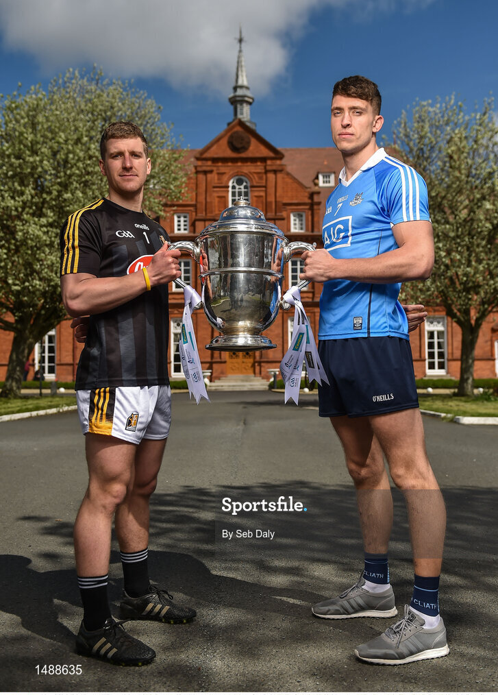 26 April 2018; Eoin Murphy of Kilkenny, left, and Chris Crummy of Dublin in attendance at the Leinster GAA Senior Hurling Championship 2018 Launch, at McKee Barracks in Cabra, Dublin. Photo by Seb Daly/Sportsfile