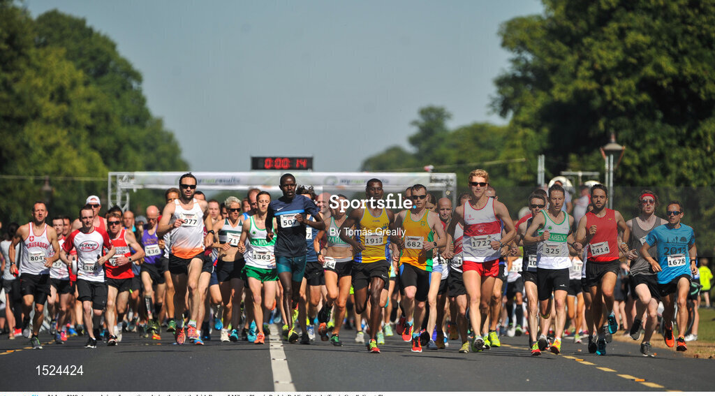 24 June 2018; A general view of competitors during the start the Irish Runner 5 Mile at Phoenix Park in Dublin. Photo by Tomás Greally/Sportsfile