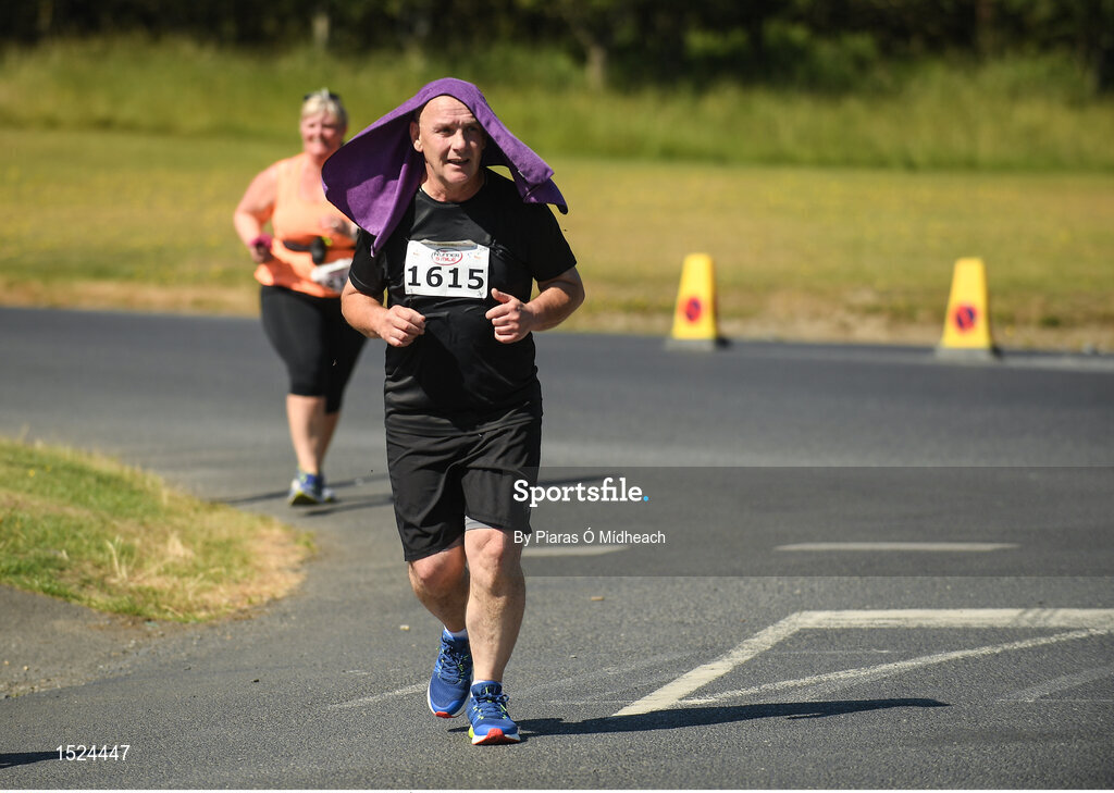 24 June 2018; Garry Jonstone competing during the Irish Runner 5 Mile at the Phoenix Park in Dublin. Photo by Piaras Ó Mídheach/Sportsfile