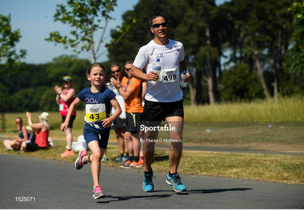 24 June 2018; Runners competing during the Irish Runner 5 Mile at the Phoenix Park in Dublin. Photo by Piaras Ó Mídheach/Sportsfile