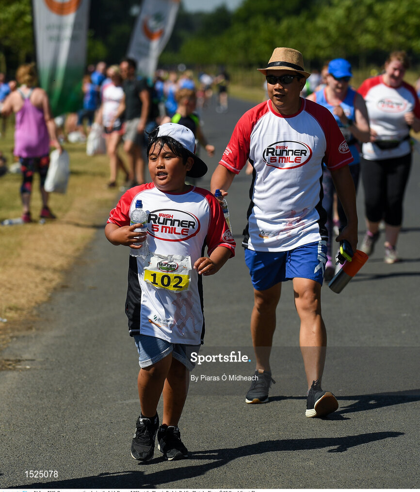 24 June 2018; Runners competing during the Irish Runner 5 Mile at the Phoenix Park in Dublin. Photo by Piaras Ó Mídheach/Sportsfile