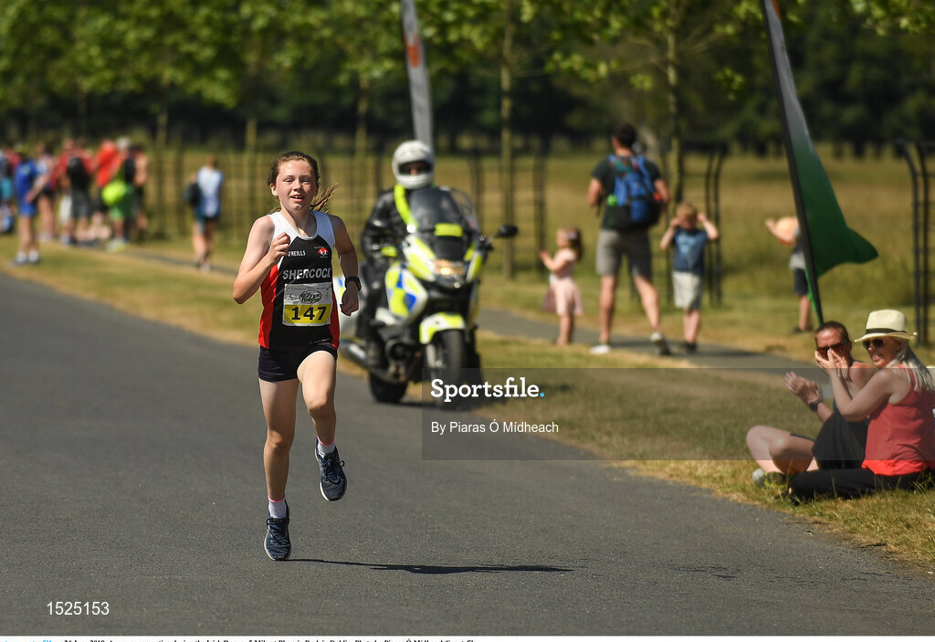 24 June 2018; A runner competing during the Irish Runner 5 Mile at Phoenix Park in Dublin. Photo by Piaras Ó Mídheach/Sportsfile