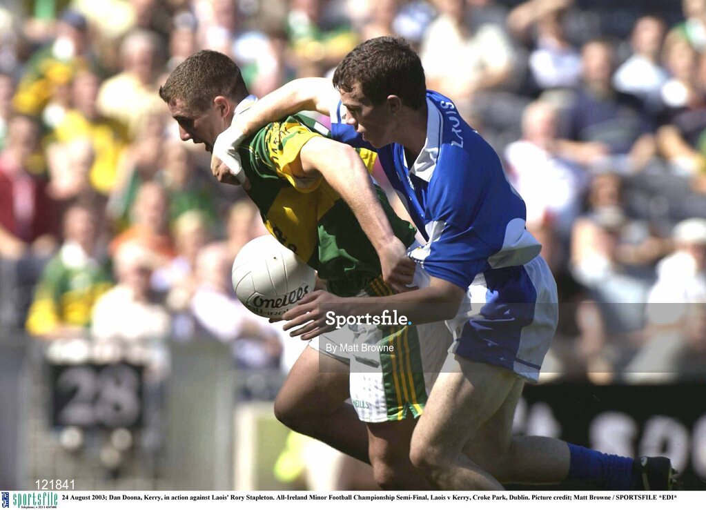 24 August 2003; Dan Doona of Kerry, in action against Rory Stapleton of Laois during the All-Ireland Minor Football Championship Semi-Final between Laois and Kerry at Croke Park, Dublin. Photo by Matt Browne/Sportsfile