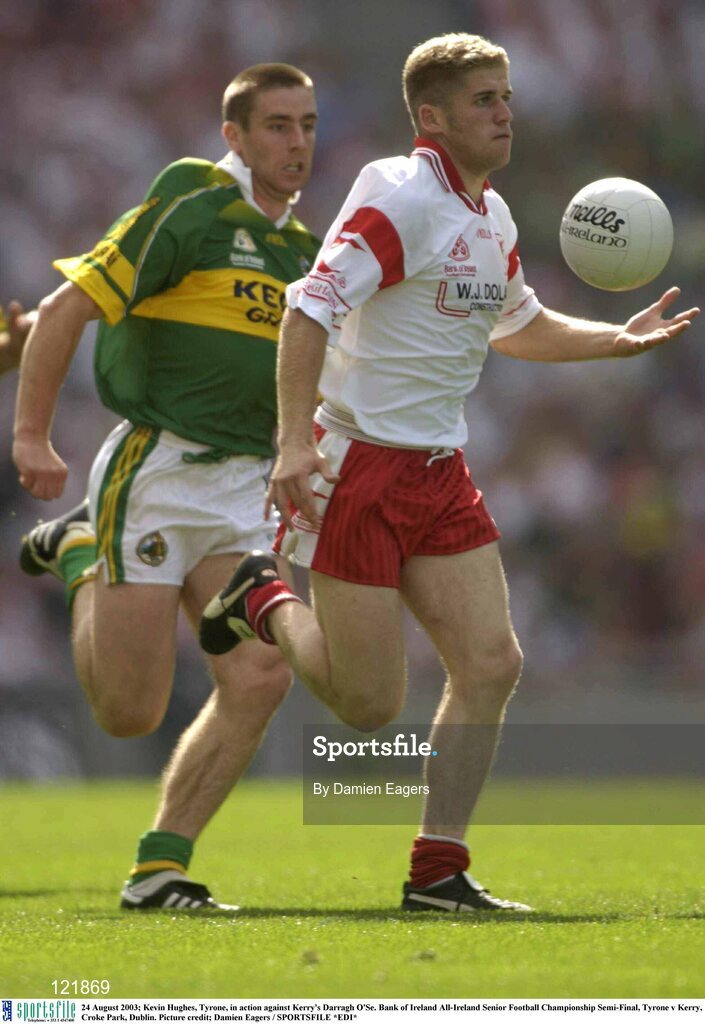 24 August 2003; Kevin Hughes of Tyrone, in action against Darragh O'Se of Kerry during the Bank of Ireland All-Ireland Senior Football Championship Semi-Final between Tyrone and Kerry at Croke Park, Dublin. Photo by Damien Eagers/Sportsfile