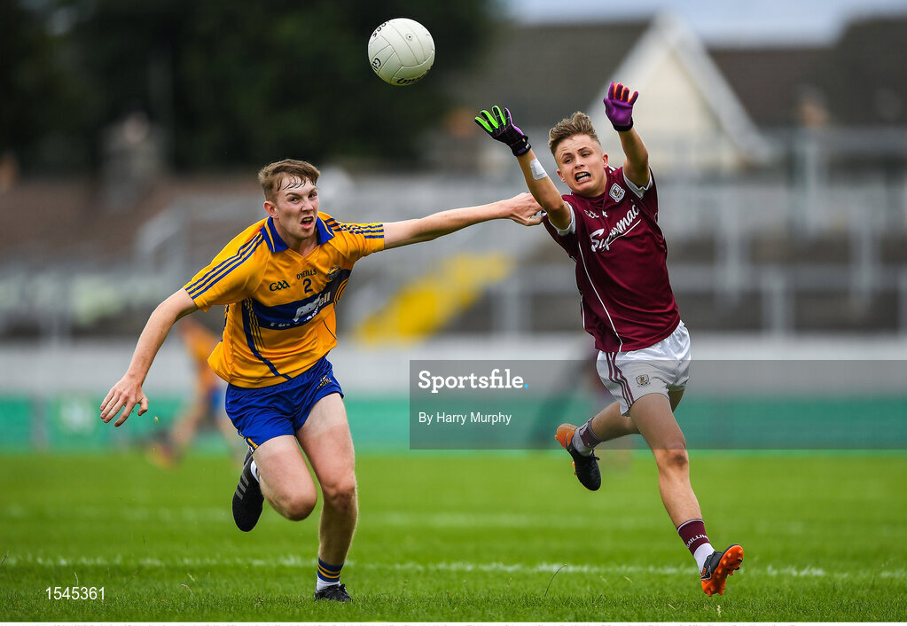 29 July 2018; Daniel Cox of Galway in action against Jack Reidy of Clare during the Electric Ireland GAA Football All-Ireland Minor Championship Quarter-Final between Galway and Clare at Bord Na Mona O'Connor Park in Tullamore, Co Offaly. Photo by Harry Murphy/Sportsfile