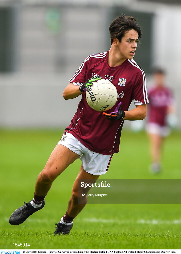 29 July 2018; Eoghan Tinney of Galway in action during the Electric Ireland GAA Football All-Ireland Minor Championship Quarter-Final between Galway and Clare at Bord Na Mona O'Connor Park in Tullamore, Co Offaly. Photo by Harry Murphy/Sportsfile
