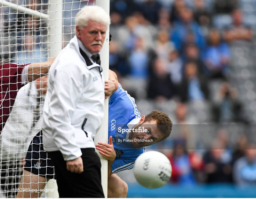 11 August 2018; Jack McCaffrey of Dublin looks on as the ball goes out for a '45, after Seán Kelly of Galway cleared his goal chance, after the ball came off the post early in the second half during the GAA Football All-Ireland Senior Championship semi-final match between Dublin and Galway at Croke Park in Dublin.  Photo by Piaras Ó Mídheach/Sportsfile