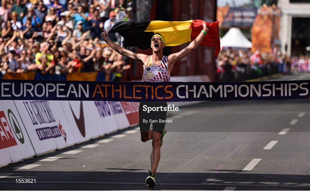 12 August 2018; Koen Naert of Belgium celebrates on his way to winning the Men's Marathon event during Day 6 of the 2018 European Athletics Championships in Berlin, Germany. Photo by Sam Barnes/Sportsfile