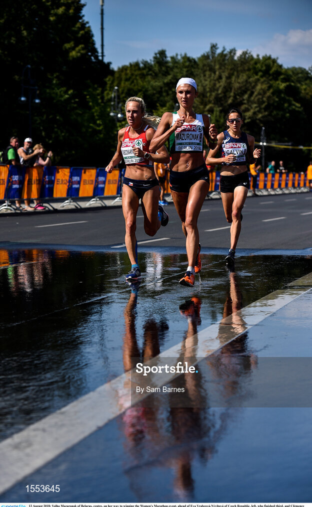 12 August 2018; Volha Mazuronak of Belarus, centre, on her way to winning the Women's Marathon event, ahead of Eva Vrabcová-Nývltová of Czech Republic, left, who finished third, and Clémence Calvin of France, right, who finished second, during Day 6 of the 2018 European Athletics Championships in Berlin, Germany. Photo by Sam Barnes/Sportsfile
