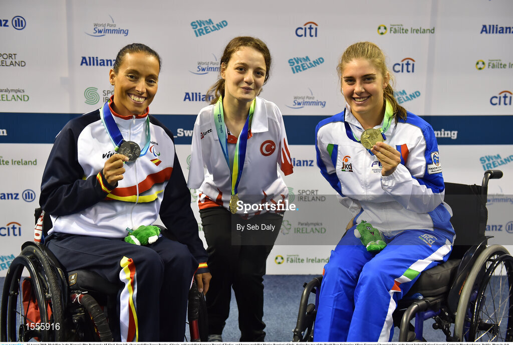 14 August 2018; Medallists in the Women's 50m Backstroke S5 Final, from left, silver medallist Teresa Perales of Spain, gold medallist Sumeyye Boyaci of Turkey, and bronze medallist Monica Boggioni of Italy, during day two of the World Para Swimming Allianz European Championships at the Sport Ireland National Aquatic Centre in Blanchardstown, Dublin. Photo by Seb Daly/Sportsfile
