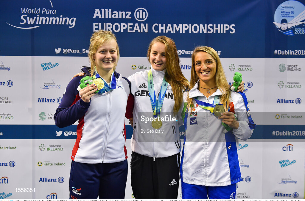 15 August 2018; Medallists in the Women's 50m Freestyle S12 final event, from left, joint-gold medallist Hannah Russell of Great Britain, joint-gold medallist Elena Krawzow of Germany, and bronze medallist Alessia Berra of Italy, during day three of the World Para Swimming Allianz European Championships at the Sport Ireland National Aquatic Centre in Blanchardstown, Dublin.  Photo by Seb Daly/Sportsfile
