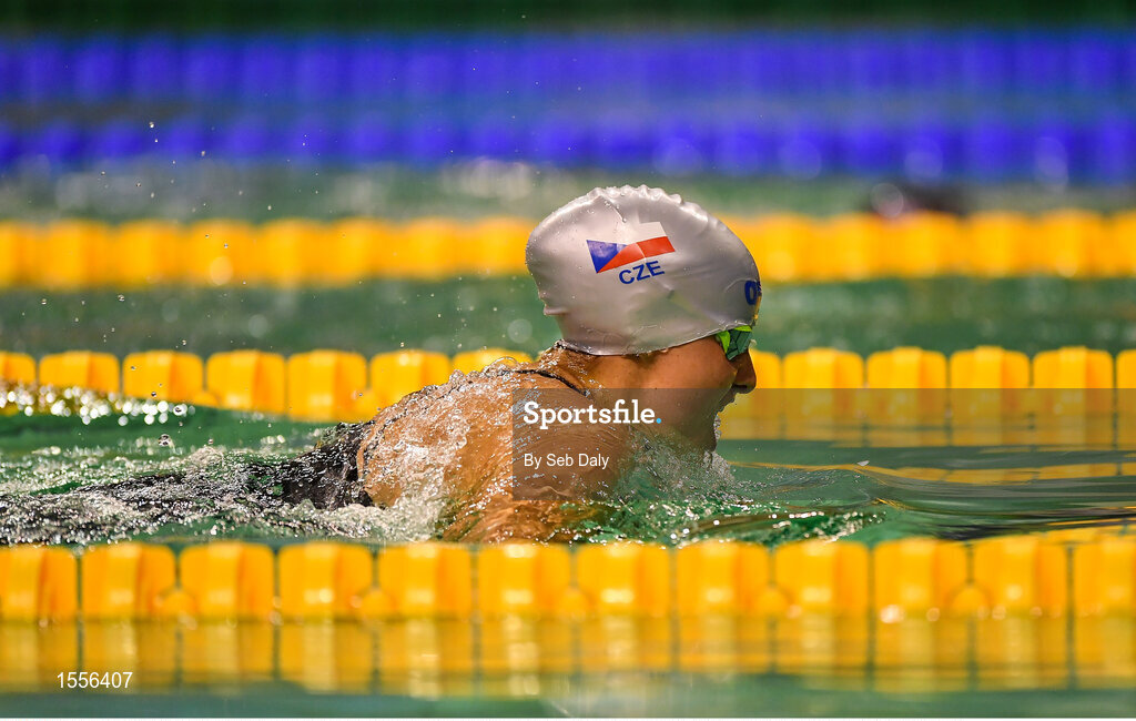 15 August 2018; Vendula Duskova of Czech Republic on her way to finishing second in the Women's 100m Breaststroke SB7 final event during day three of the World Para Swimming Allianz European Championships at the Sport Ireland National Aquatic Centre in Blanchardstown, Dublin. Photo by Seb Daly/Sportsfile