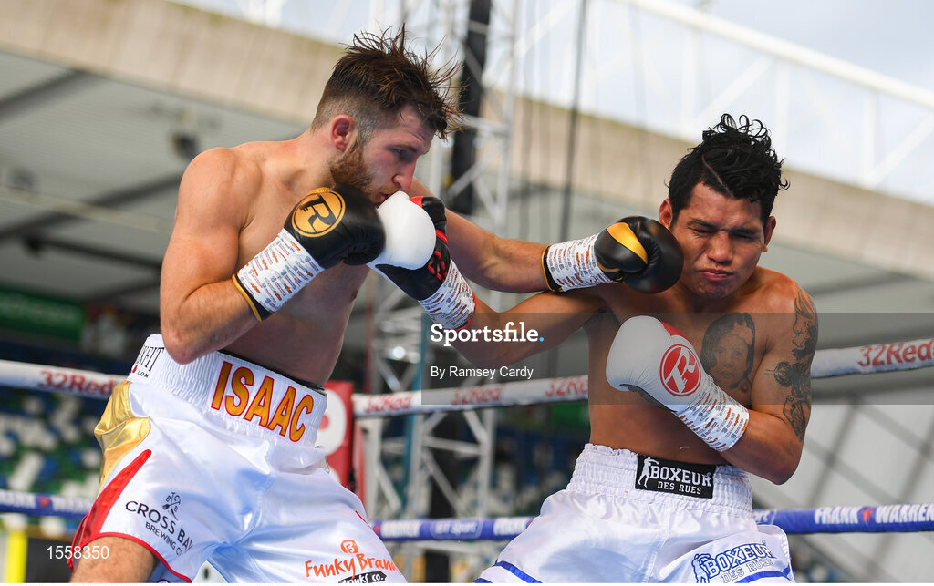 18 August 2018; Isaac Lowe, left, in action against Jose Hernandez during their featherweight bout at Windsor Park in Belfast. Photo by Ramsey Cardy/Sportsfile