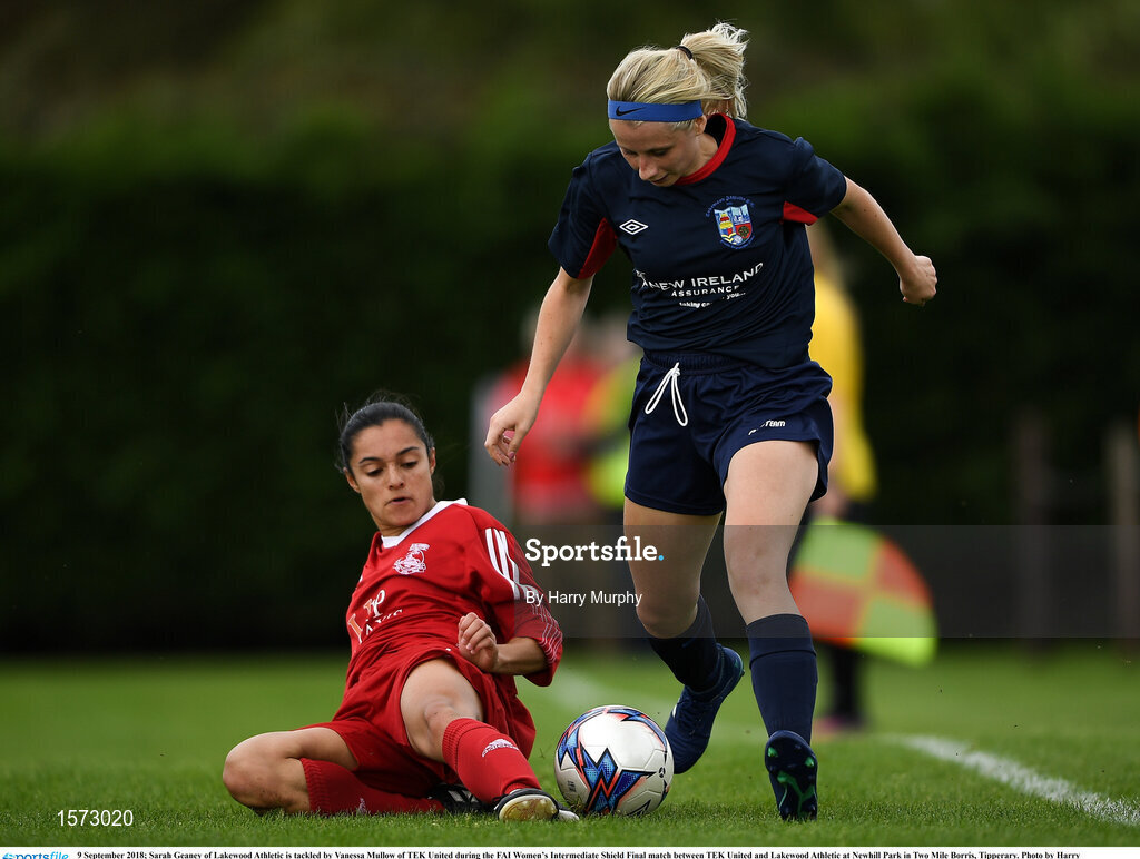 9 September 2018; Sarah Geaney of Lakewood Athletic is tackled by Vanessa Mullow of TEK United during the FAI Women’s Intermediate Shield Final match between TEK United and Lakewood Athletic at Newhill Park in Two Mile Borris, Tipperary. Photo by Harry Murphy/Sportsfile