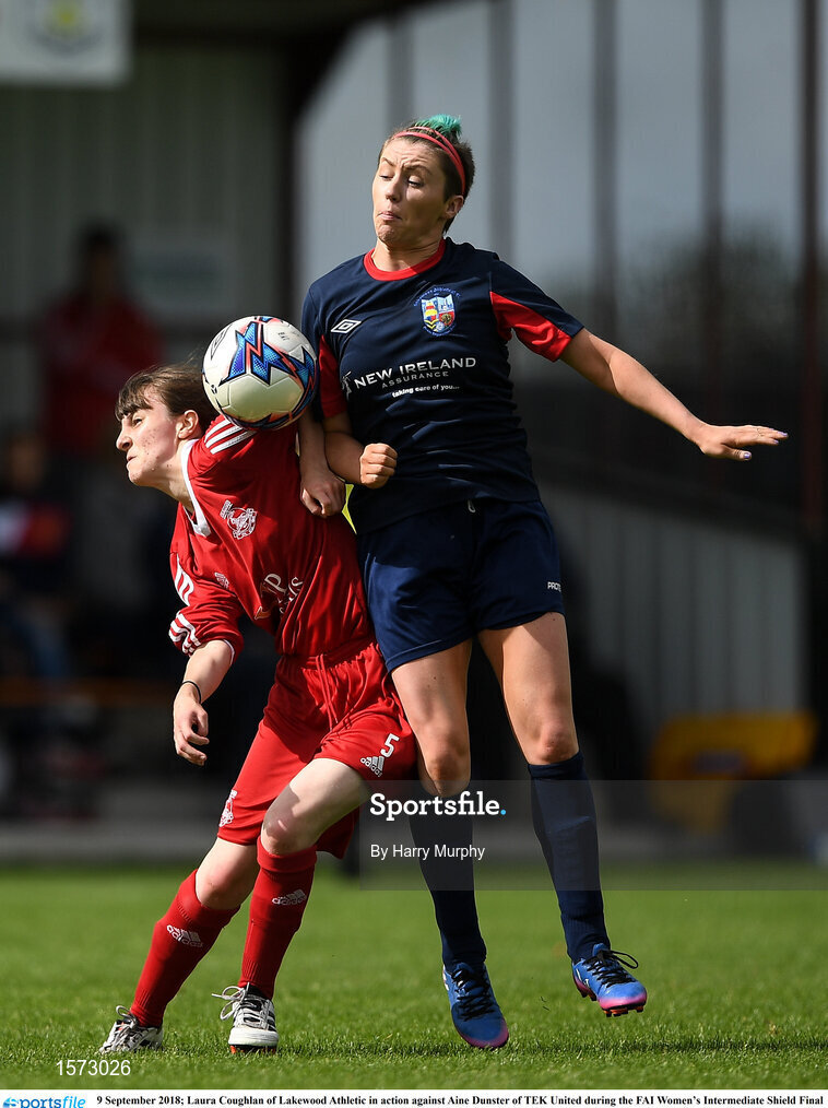 9 September 2018; Laura Coughlan of Lakewood Athletic in action against Aine Dunster of TEK United during the FAI Women’s Intermediate Shield Final match between TEK United and Lakewood Athletic at Newhill Park in Two Mile Borris, Tipperary. Photo by Harry Murphy/Sportsfile