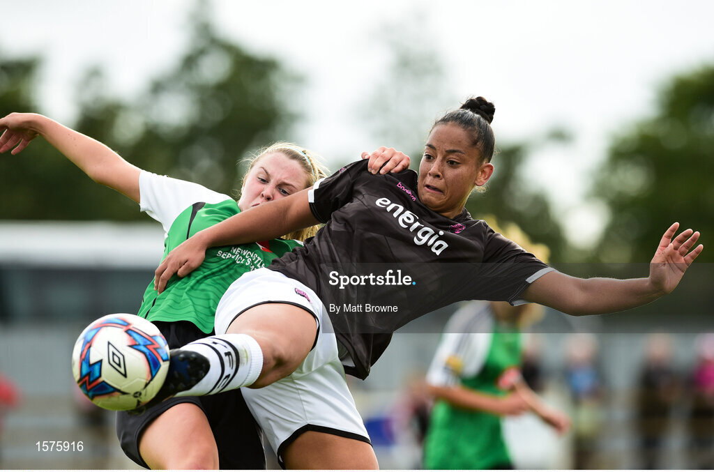 15 September 2018; Rianna Jarrett of Wexford Youths in action against Chloe Moloney of Peamount United during the Continental Tyres Women’s National League Cup Final between Wexford Youths at Peamount United at Ferrcarrig Park in Wexford. Photo by Matt Browne/Sportsfile