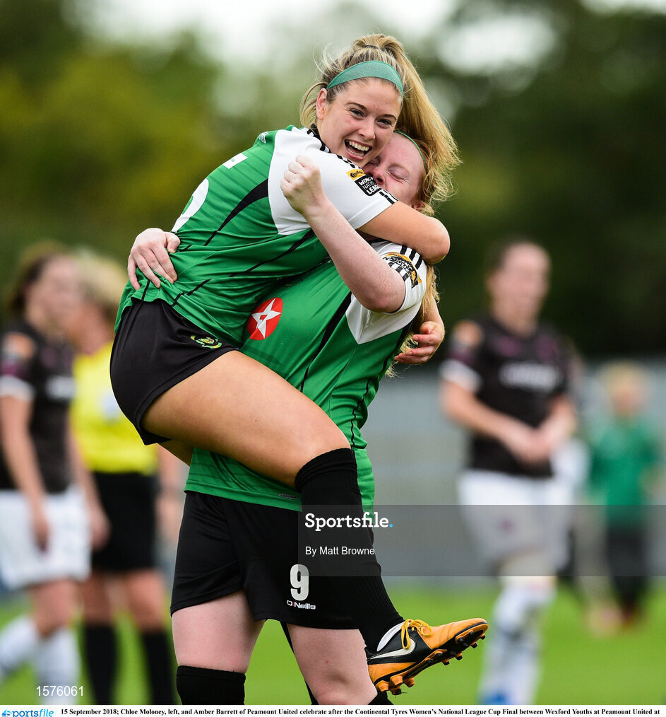 15 September 2018; Chloe Moloney, left, and Amber Barrett of Peamount United celebrate after the Continental Tyres Women’s National League Cup Final between Wexford Youths at Peamount United at Ferrcarrig Park in Wexford. Photo by Matt Browne/Sportsfile
