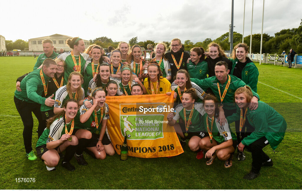 15 September 2018; The Peamount United team celebrate after the Continental Tyres Women’s National League Cup Final between Wexford Youths at Peamount United at Ferrcarrig Park in Wexford. Photo by Matt Browne/Sportsfile