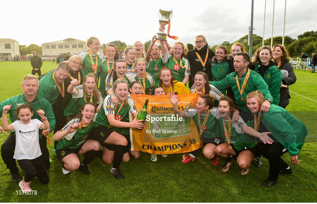 15 September 2018; The Peamount United team celebrate after the Continental Tyres Women’s National League Cup Final between Wexford Youths at Peamount United at Ferrcarrig Park in Wexford. Photo by Matt Browne/Sportsfile