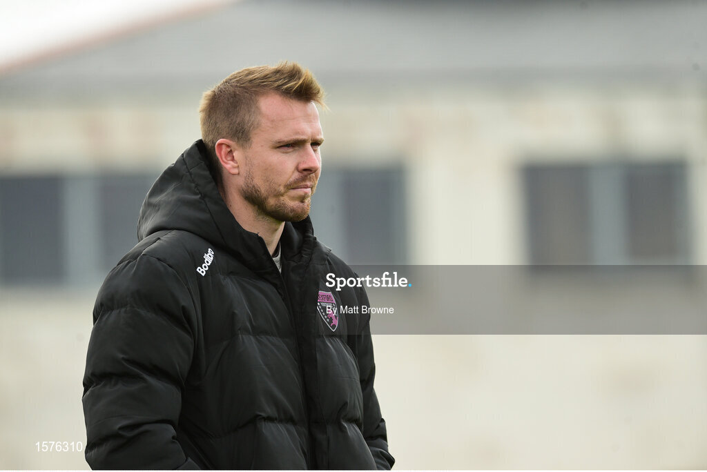 15 September 2018; Wexford Youths manager Tom Elmes during the Continental Tyres Women’s National League Cup Final between Wexford Youths at Peamount United at Ferrcarrig Park in Wexford. Photo by Matt Browne/Sportsfile