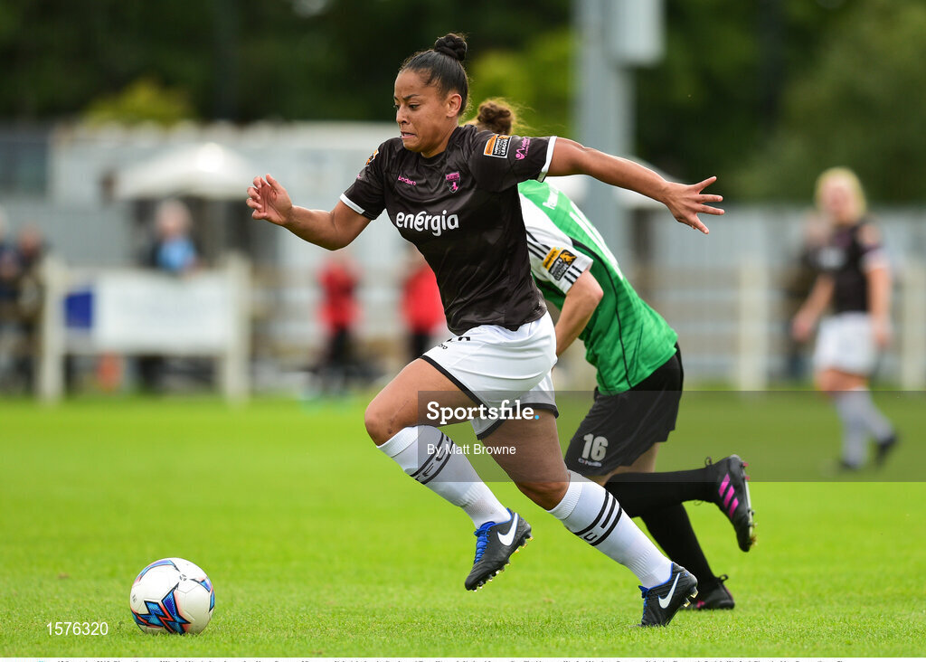 15 September 2018; Rianna Jarrett of Wexford Youths in action against Karen Duggan of Peamount United during the Continental Tyres Women’s National League Cup Final between Wexford Youths at Peamount United at Ferrcarrig Park in Wexford. Photo by Matt Browne/Sportsfile